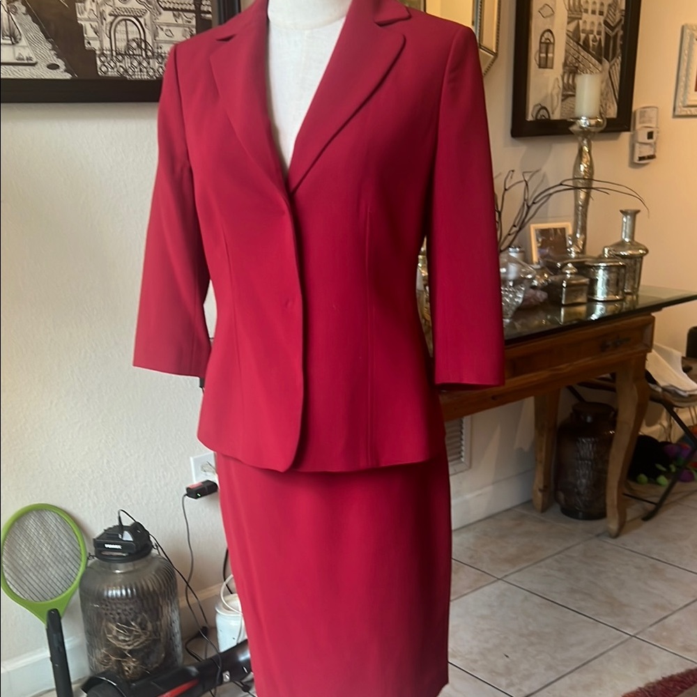 Elegant Deep Red Blazer and Pencil Skirt Set. 3/4 Length Sleeves. Skirt with hem